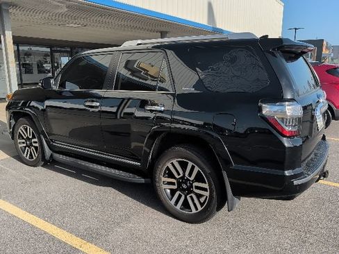 Used 2016 Toyota 4Runner Limited AWD/4WD image 2