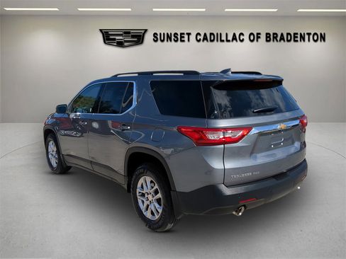 Used 2021 Chevrolet Traverse LT image 6