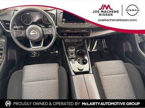 Certified 2023 Nissan Rogue SV image 22