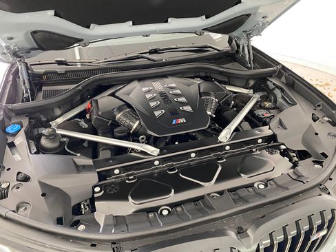 New 2026 BMW X7 M60i image 32