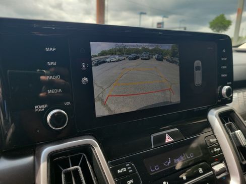 Used 2023 Kia Sorento S w/ Panoramic Sunroof Package FWD image 27