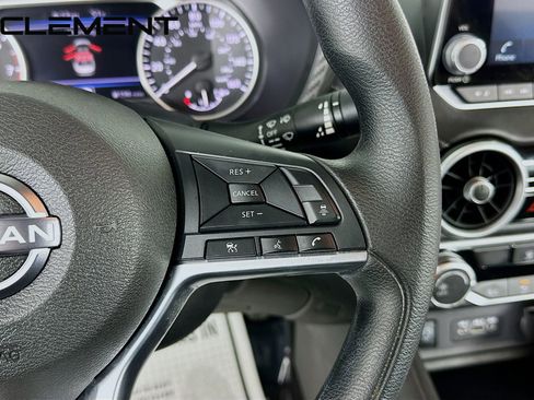 Used 2025 Nissan Sentra SV image 17