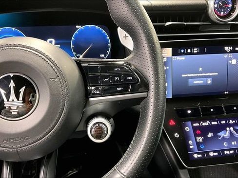 Used 2024 Maserati Grecale GT AWD/4WD image 12