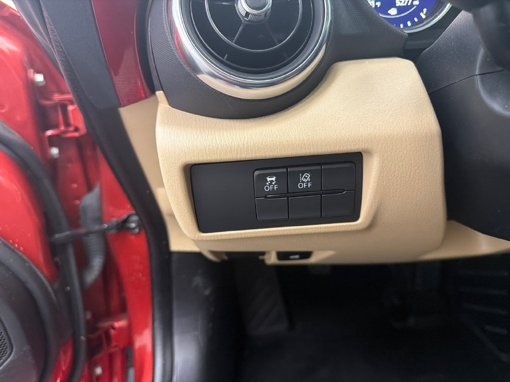 Used 2020 MAZDA MX-5 Miata RF Grand Touring RWD image 20