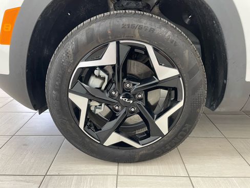 Used 2026 Kia Seltos S AWD/4WD image 7