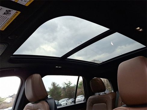 Used 2023 Lincoln Aviator Reserve image 14