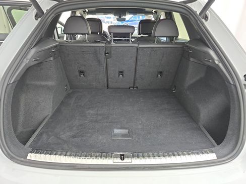 Used 2021 Audi Q3 2.0T Premium w/ Convenience Package image 12