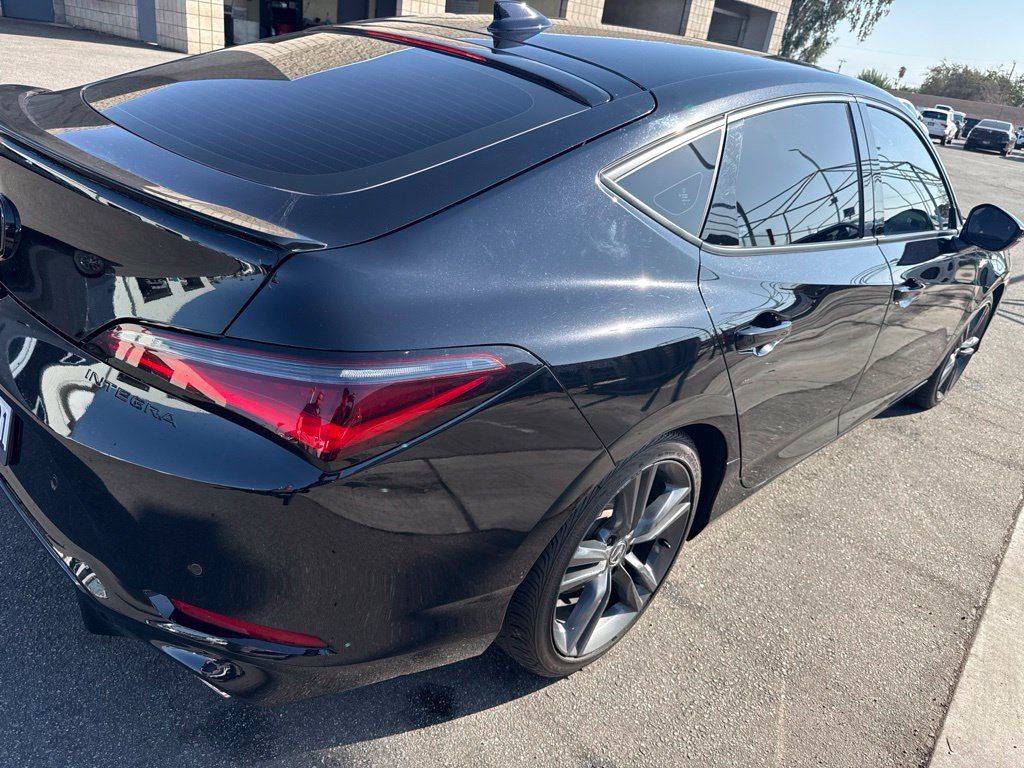 Used 2024 Acura Integra A-Spec w/ Technology Package FWD image 9