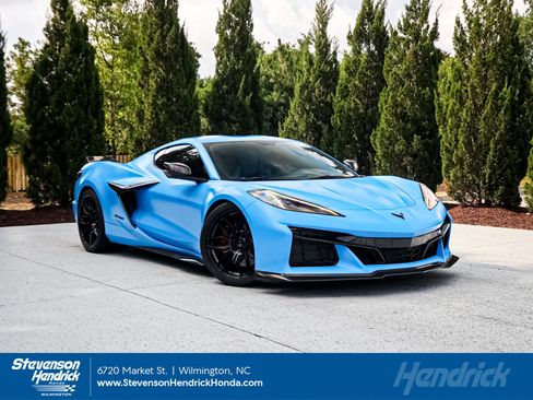 Used 2023 Chevrolet Corvette Z06 w/ Engine Appearance Package RWD image 1