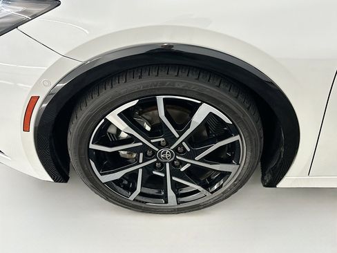 Used 2024 Toyota Prius Prime Premium image 11