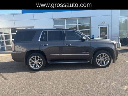 Used 2017 GMC Yukon Denali w/ Open Road Package AWD/4WD image 8