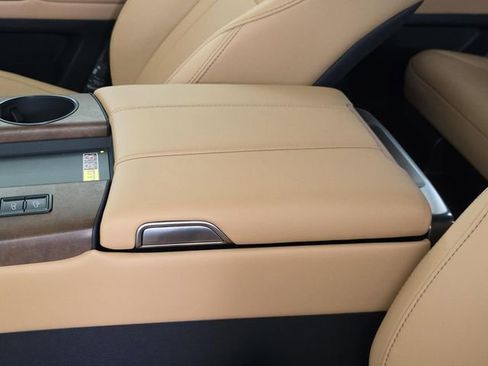 New 2026 Lexus LX 600 4WD w/ Luxury Package image 8
