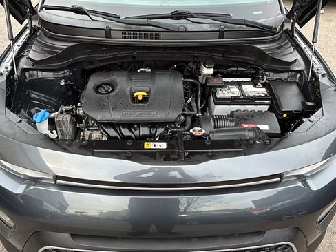 Used 2020 Kia Soul LX FWD image 24