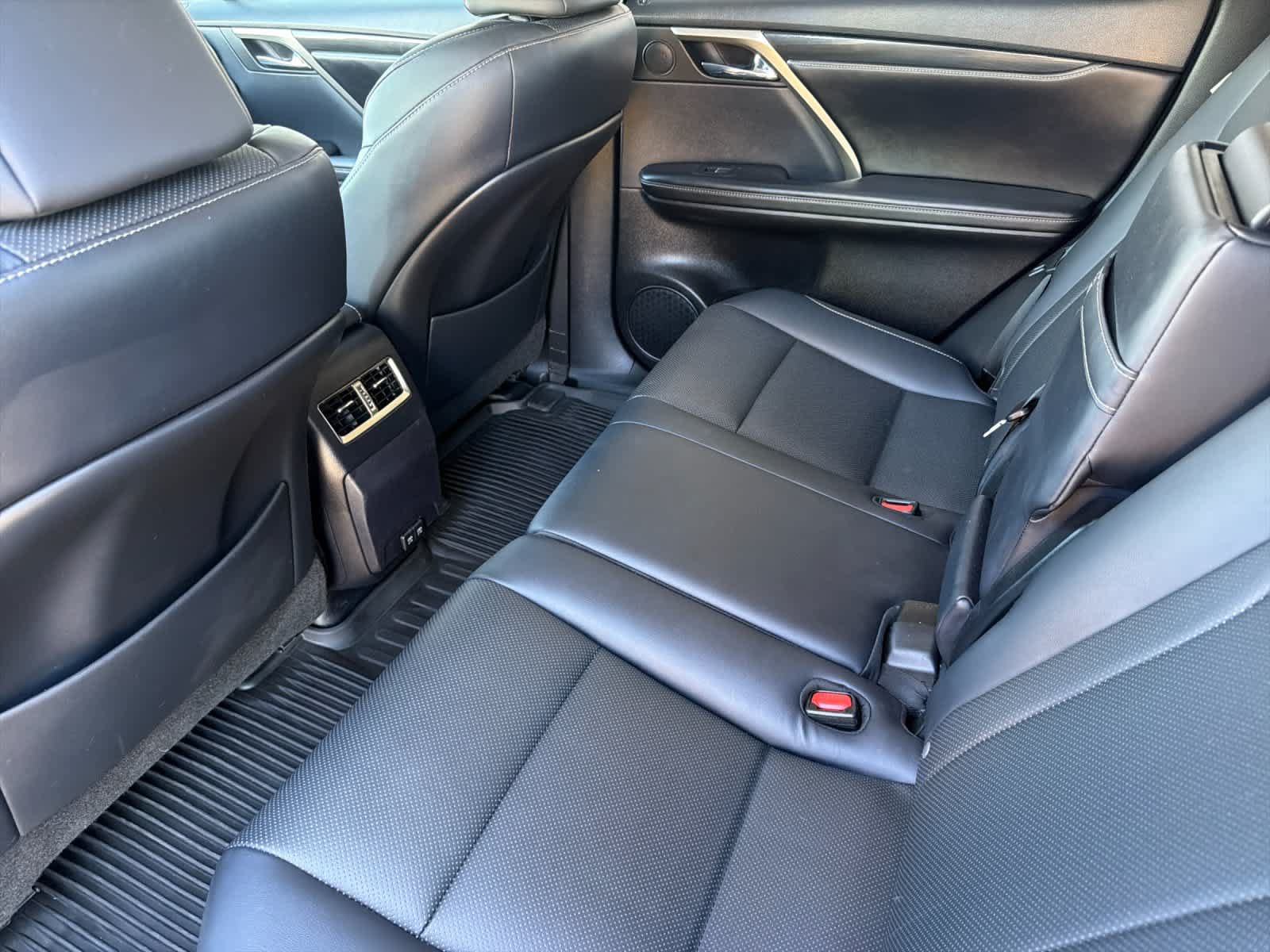 Used 2020 Lexus RX 350 AWD w/ Accessory Package image 4