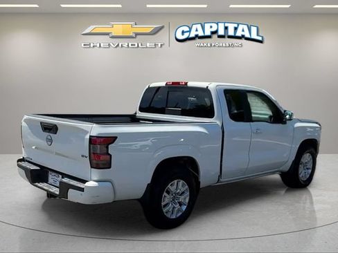 Used 2024 Nissan Frontier SV w/ SV Convenience Package RWD image 5