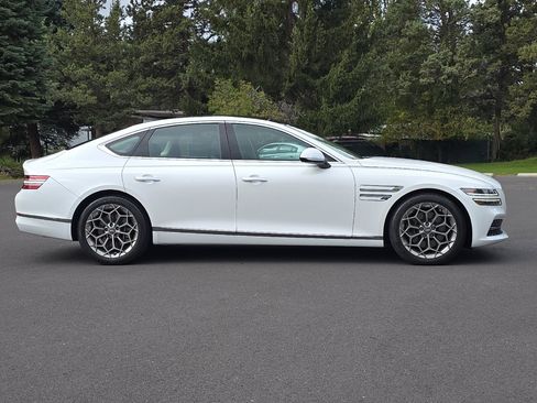 Used 2021 Genesis G80 2.5T w/ Advanced Package image 3