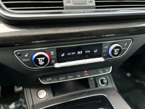 Used 2024 Audi SQ5 Prestige image 26