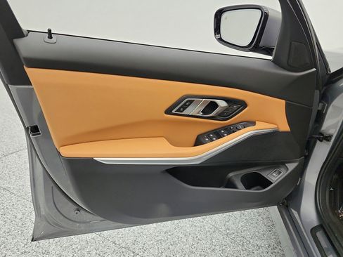 Used 2023 BMW 330i Sedan w/ Driving Assistance Package image 15