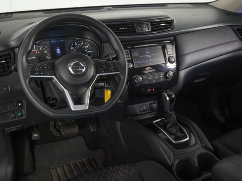 Used 2018 Nissan Rogue S FWD image 14