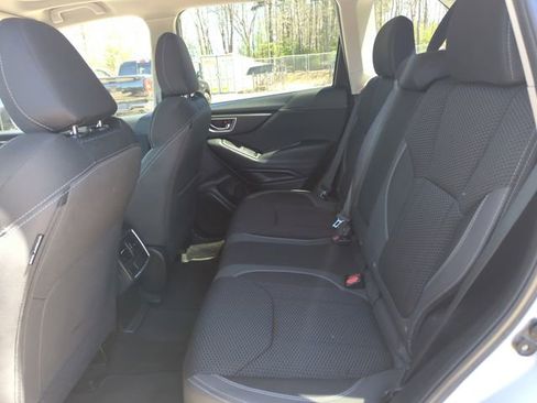Used 2019 Subaru Forester Premium w/ All-Weather Package AWD/4WD image 28