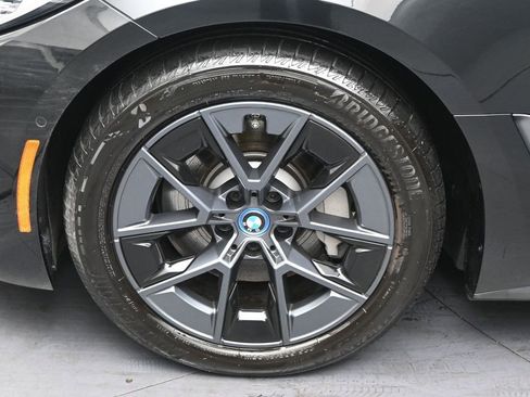Used 2024 BMW i4 eDrive40 w/ Premium Package RWD image 38