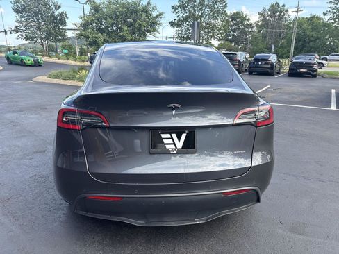 Used 2021 Tesla Model Y Long Range AWD/4WD image 8