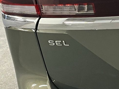 New 2026 Volkswagen Atlas SEL Premium R-Line image 38