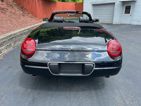 Used 2002 Ford Thunderbird RWD image 8