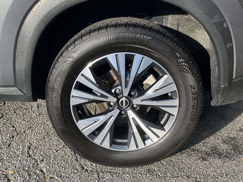 Used 2023 Nissan Rogue SV AWD/4WD image 8