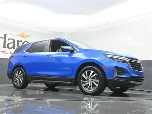 Used 2024 Chevrolet Equinox LT image 2