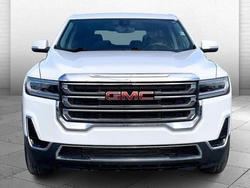 Used 2023 GMC Acadia SLE image 2