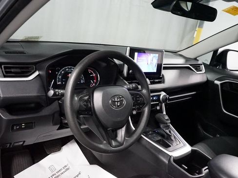 Certified 2025 Toyota RAV4 LE FWD image 11