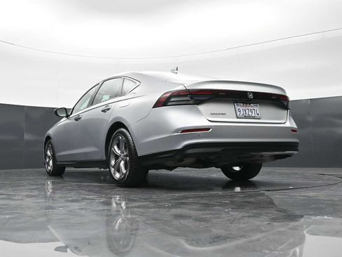 Used 2024 Honda Accord EX image 31