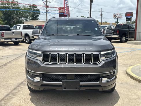 Used 2022 Jeep Wagoneer Series I AWD/4WD image 2