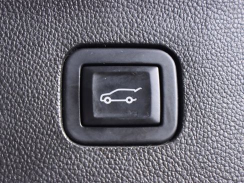 Used 2019 Buick Enclave Avenir w/ Avenir Technology Package image 41