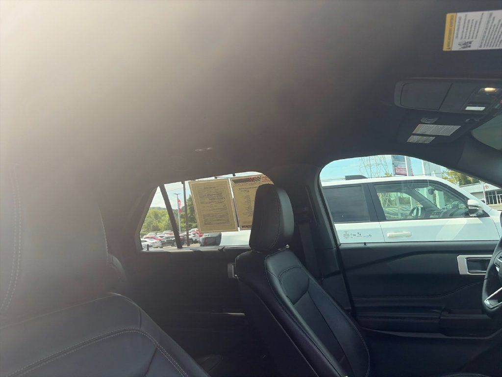 Used 2020 Ford Explorer Limited AWD/4WD image 19