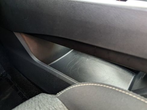 Used 2025 Nissan Rogue SV image 50