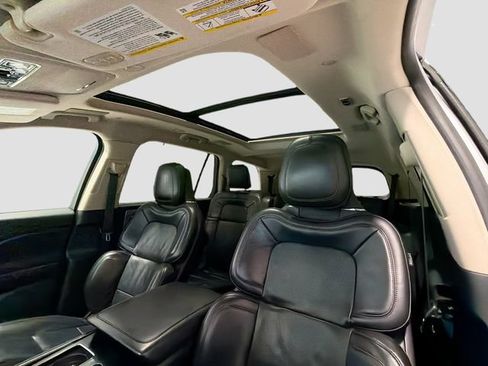 Used 2020 Lincoln Aviator Reserve w/ Equipment Group 202A AWD/4WD image 19