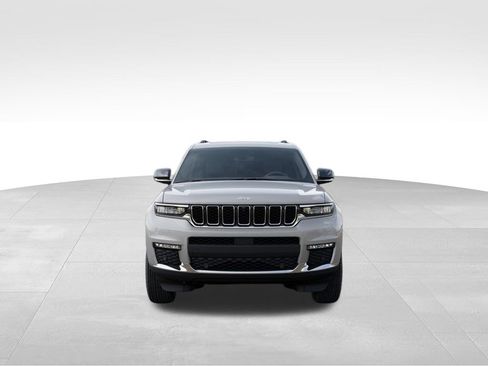 Used 2025 Jeep Grand Cherokee L Limited w/ Luxury Tech Group II AWD/4WD image 7