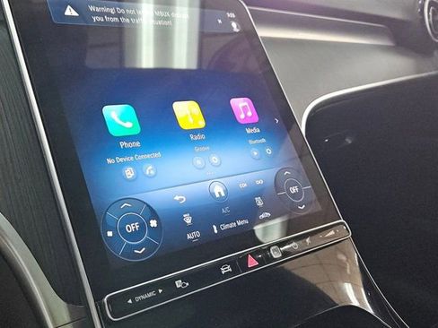 Used 2025 Mercedes-Benz C 300 4MATIC Sedan image 16