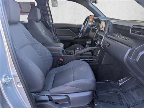 Used 2025 Toyota Tacoma SR image 20