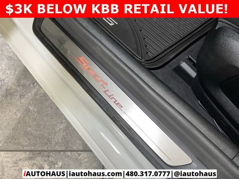 Used 2020 BMW 530i w/ Convenience Package image 30