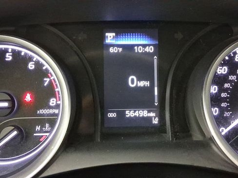 Used 2021 Toyota Camry LE image 18