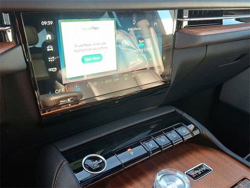 New 2025 Lincoln Navigator L Black Label image 9