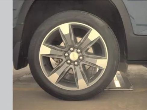 Used 2018 GMC Acadia SLT w/ LPO, Floor Liner Package image 26