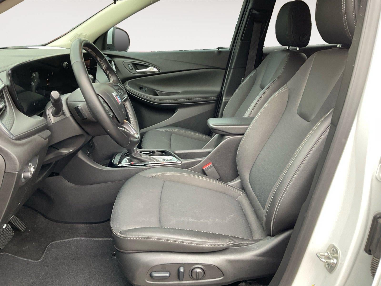 Used 2024 Buick Encore GX Preferred w/ Comfort Package AWD/4WD image 9