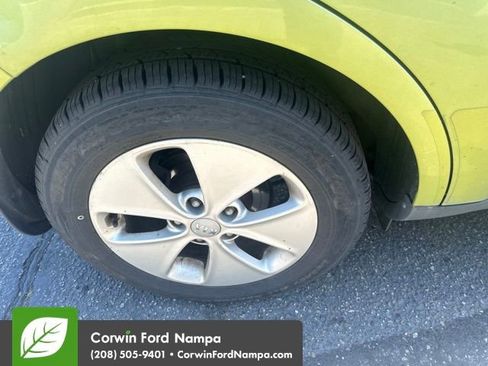 Used 2016 Kia Soul FWD image 9