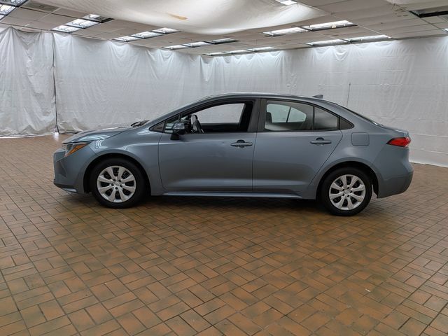 Used 2023 Toyota Corolla LE FWD image 4