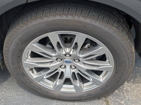Used 2025 Ford Explorer Active w/ Active Comfort Package AWD/4WD image 10