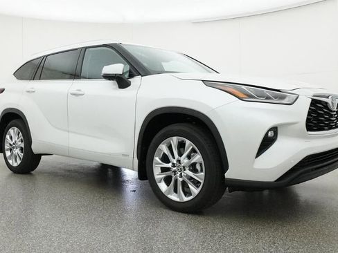 New 2026 Toyota Highlander Limited image 29